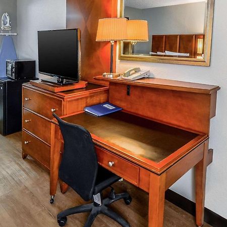 Rodeway Inn North Charleston - Ashley Phosphate Ngoại thất bức ảnh