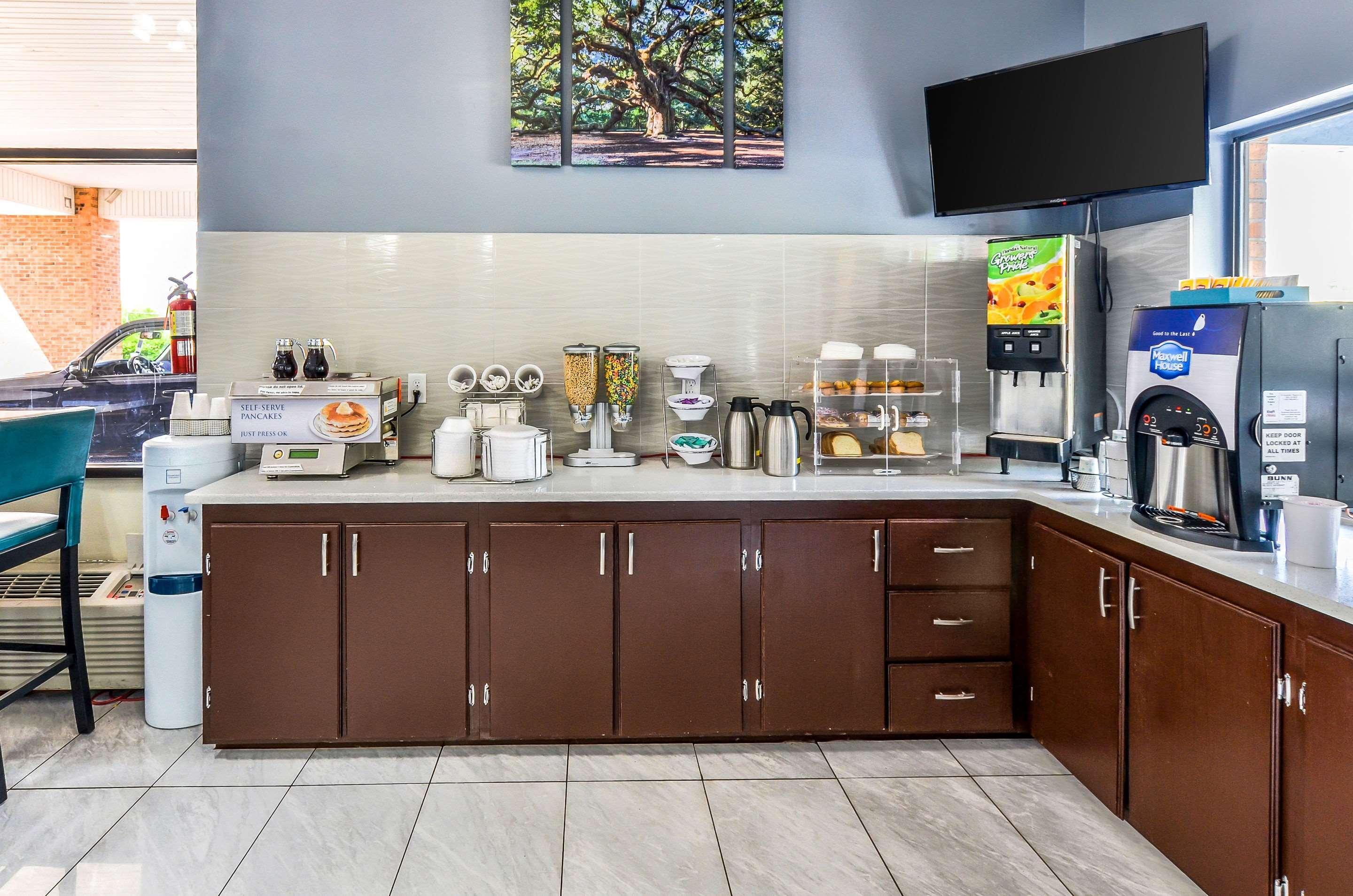 Rodeway Inn North Charleston - Ashley Phosphate Ngoại thất bức ảnh