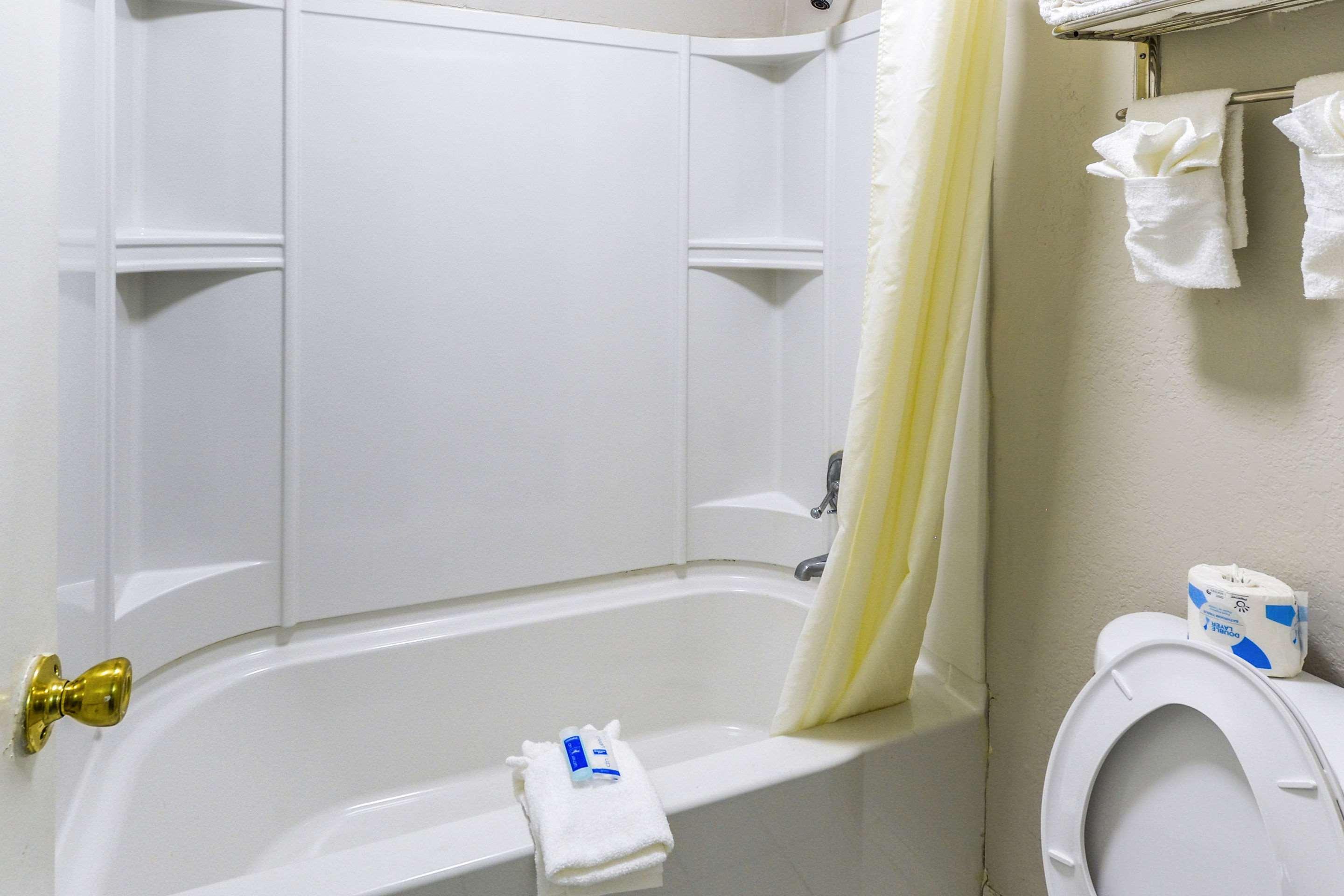 Rodeway Inn North Charleston - Ashley Phosphate Ngoại thất bức ảnh