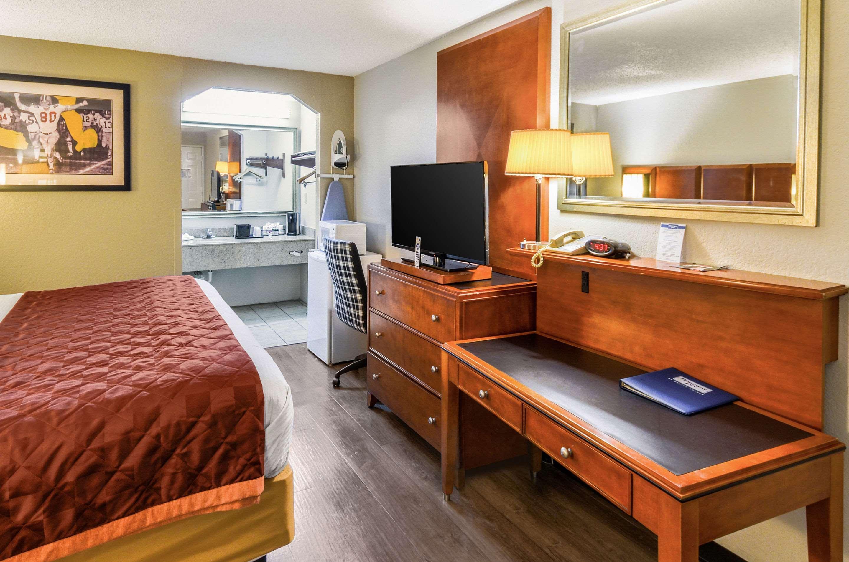 Rodeway Inn North Charleston - Ashley Phosphate Ngoại thất bức ảnh